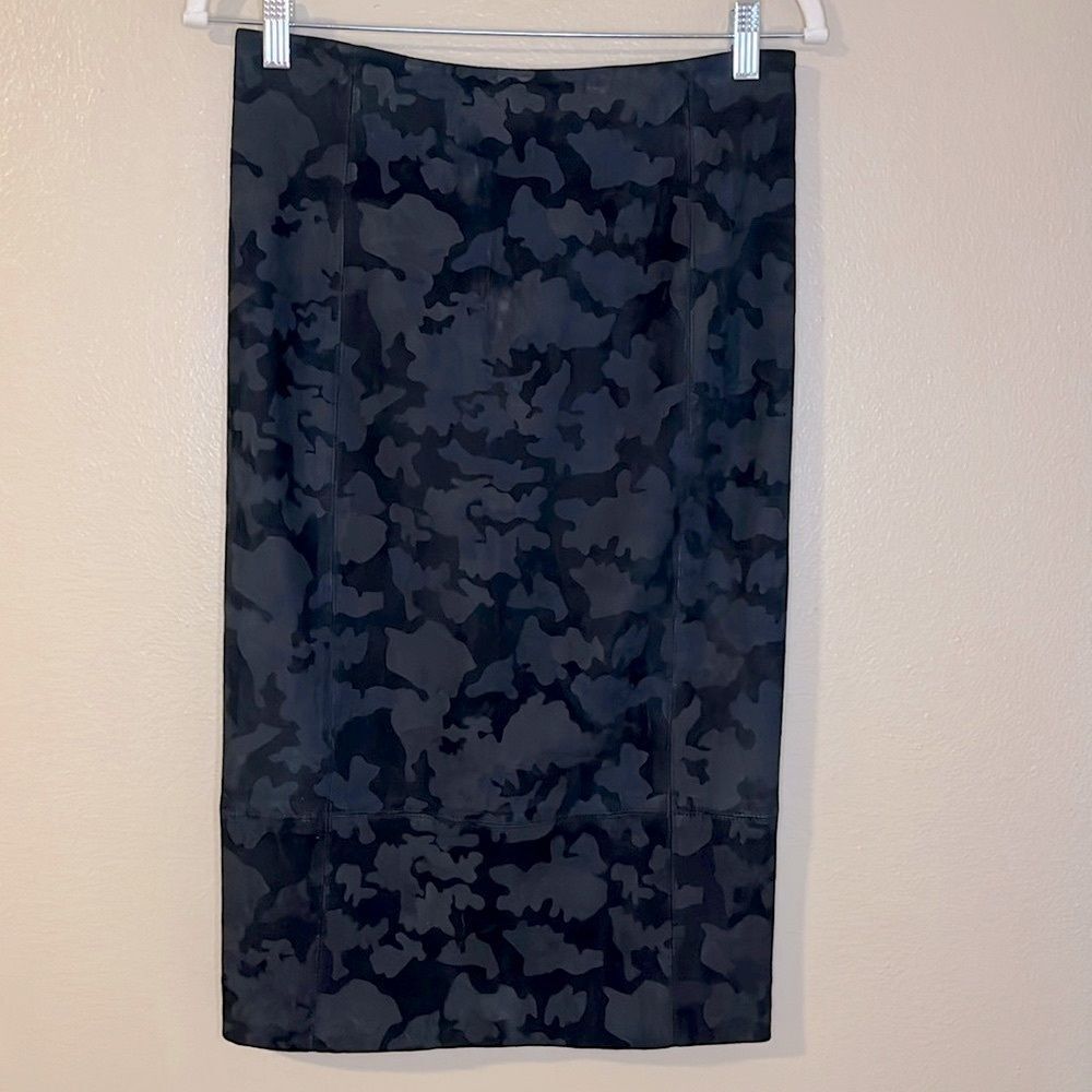 VERONICA BEARD | Black Suede Real Leather Camo Midi Pencil Skirt | Size: 4